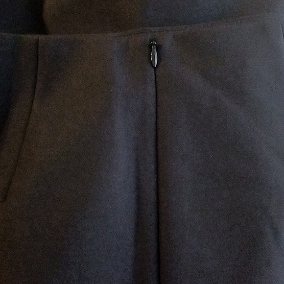 Talbot's NWT Black Pencil Skirt-Size 10-Career Wear - Picture 3 of 9